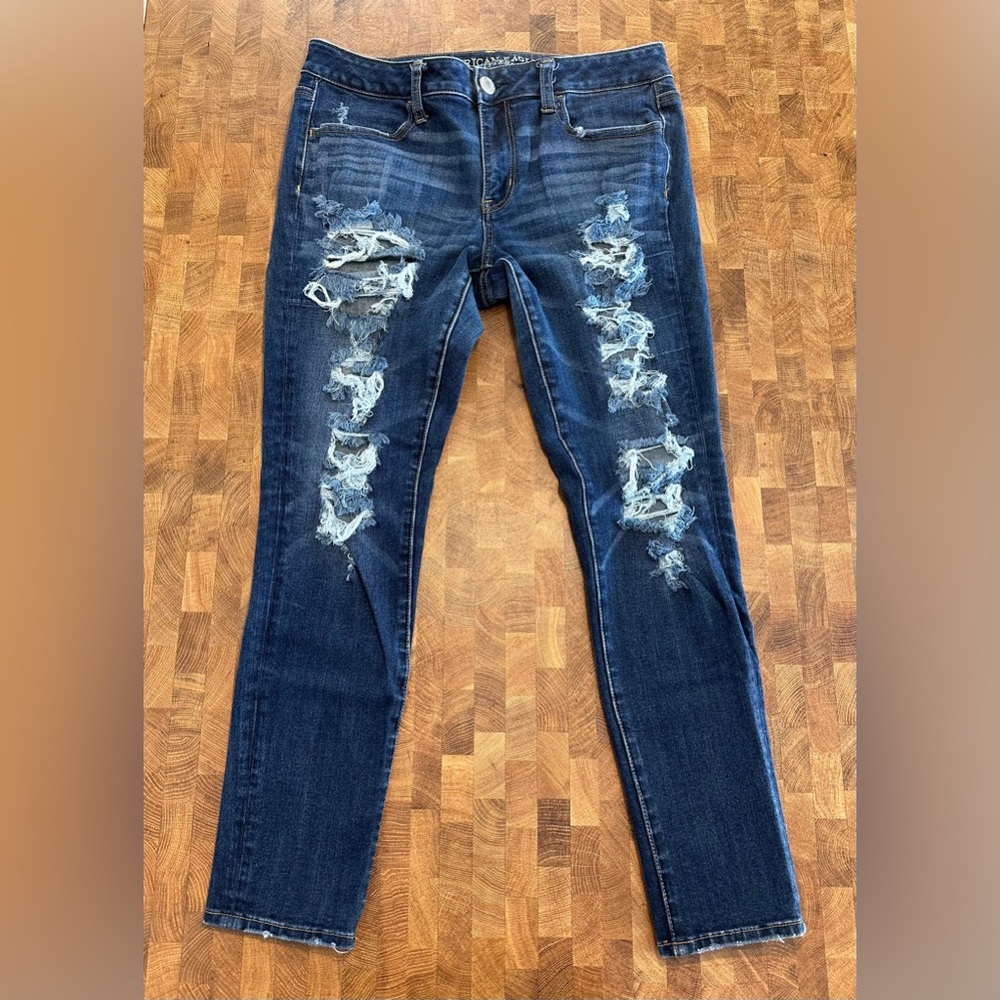 American Eagle Distressed Jegging